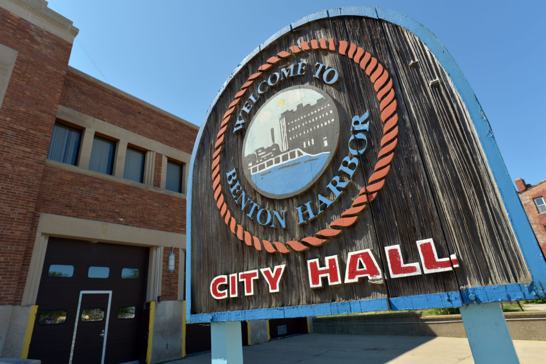 Benton Harbor finance director resigns